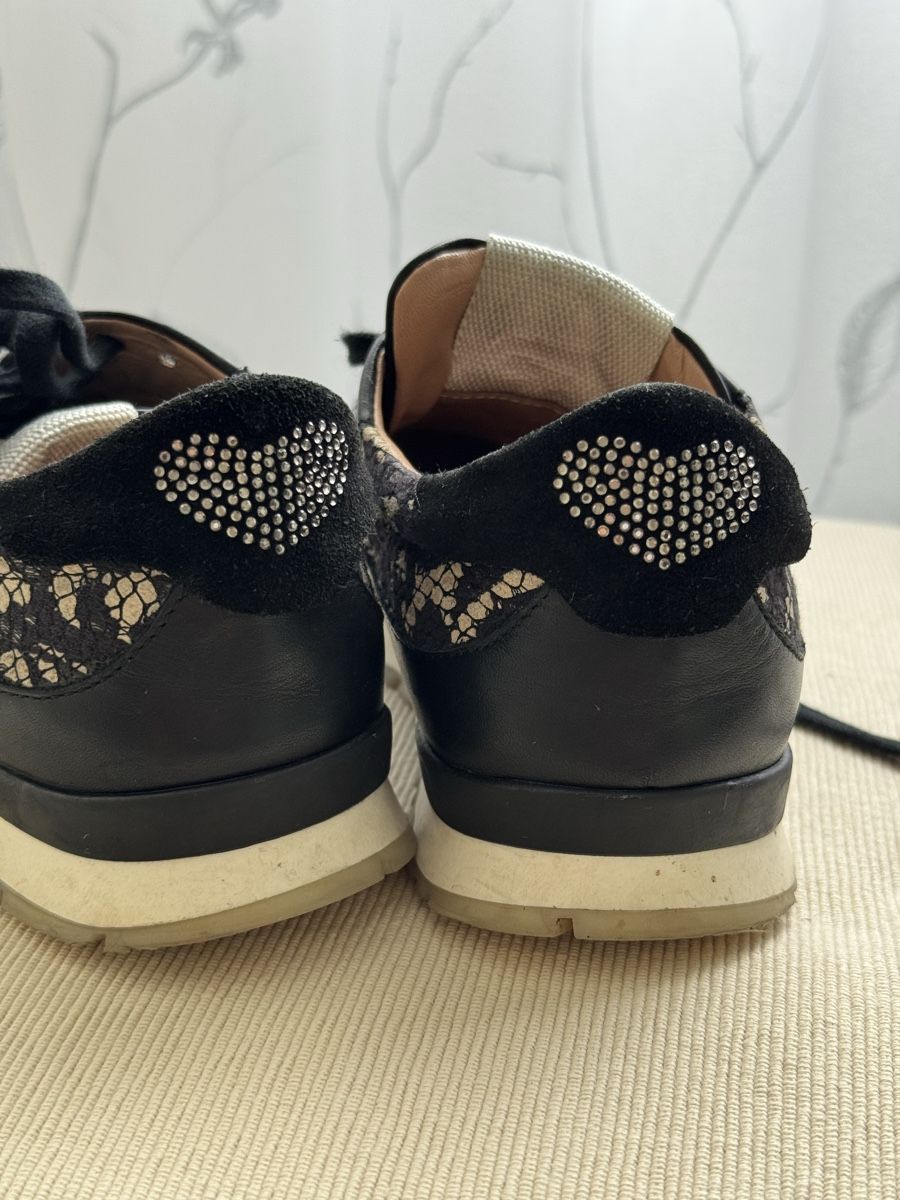 Twinset Damenschuhe: Twinset Sneaker, Schwarz mit Spitze, Gr. 38 – Gebraucht aus Birr von sfe_rhj7 5