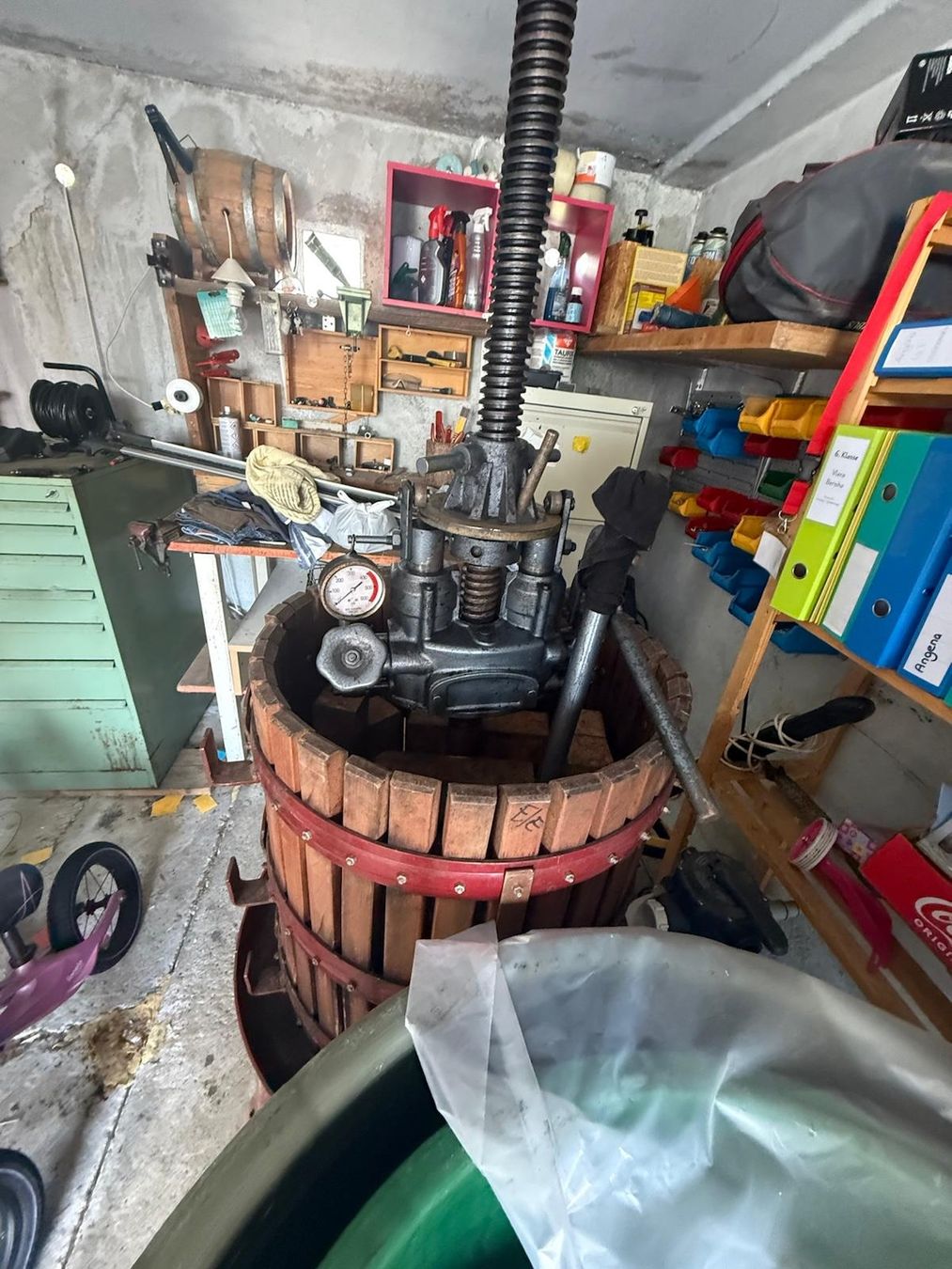 Alle Maschinen: Weinpresse aus Holz – Gebraucht aus Selzach von begi007 4
