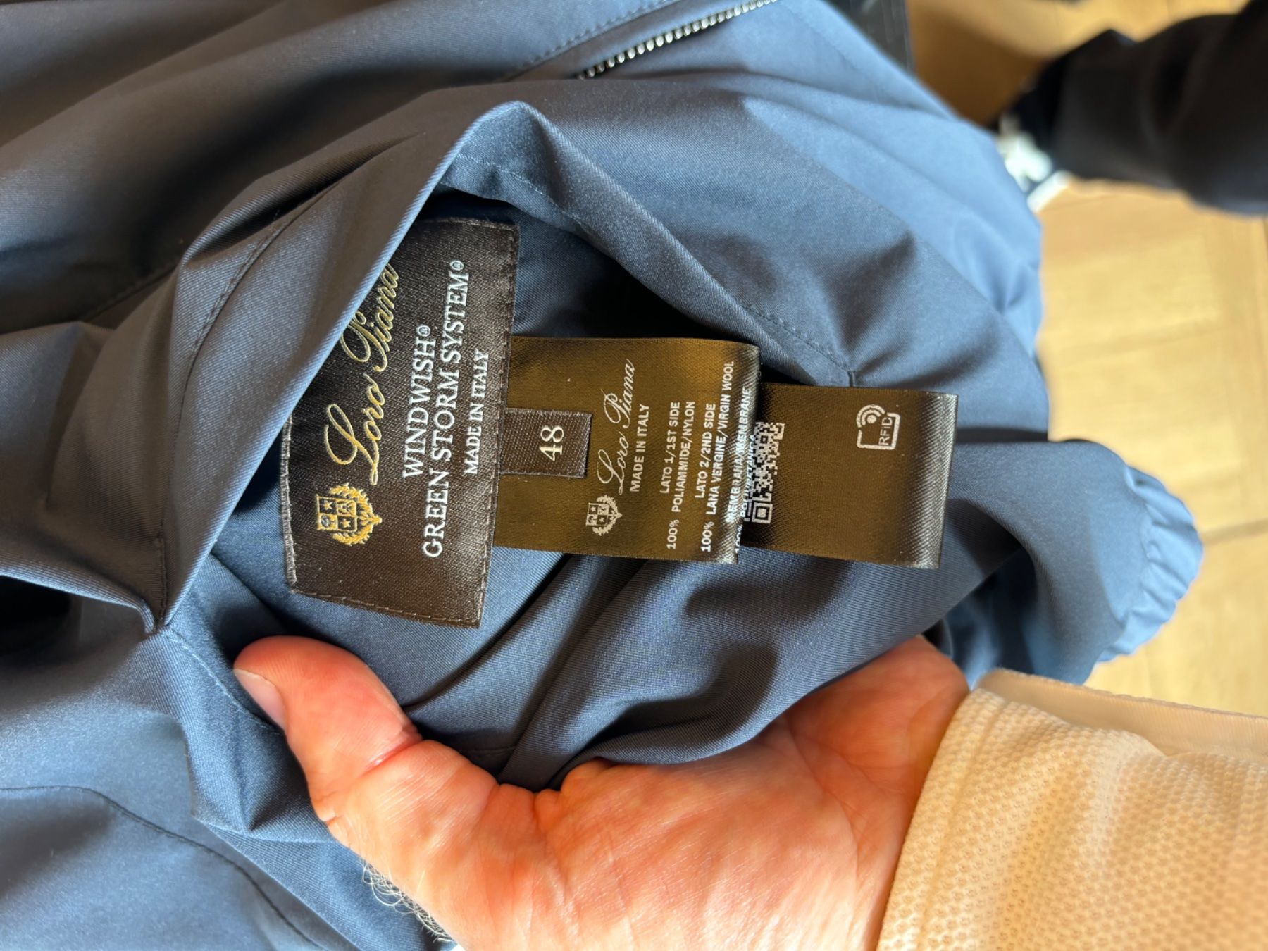 Loro Piana Gilet & Giacche: Loro Piana Weste (neu) – Nuovo e nell'imballaggio originale da Zürich venduto da Falconking 8