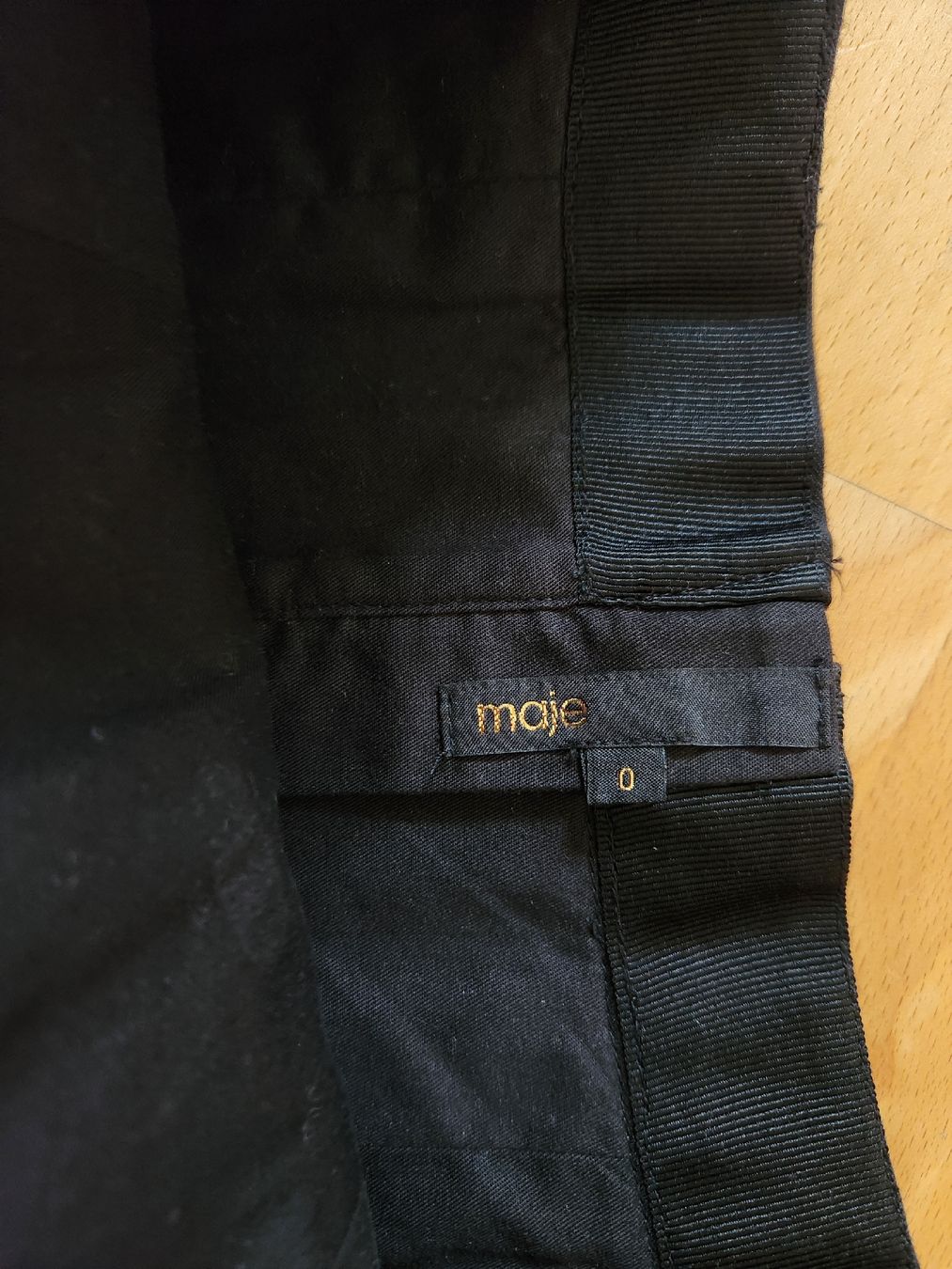 Maje Top: NEU Maje Top 0/XS – Nuovo (secondo la descrizione) da Bronschhofen venduto da eve_l8y7 3