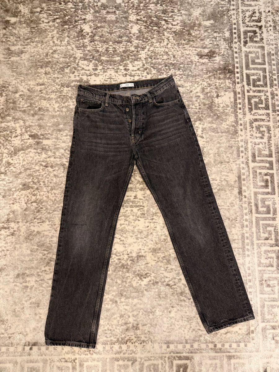 Mango Jeans: Mango Raw Jeans grau – Gebraucht aus Näfels von sellmemoric