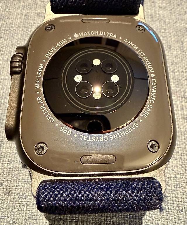 Apple Smartwatch: Apple Watch Ultra 3 Schwarz – Usato da Näfels venduto da man_wl6x 3