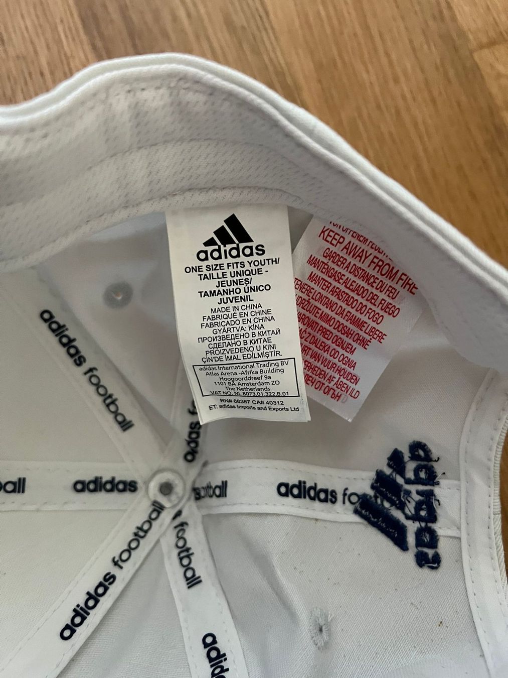Adidas Copricapi, berretti & cappellini: Real Madrid Cap – Nuovo (secondo la descrizione) da Hettlingen venduto da lou_c27x 1