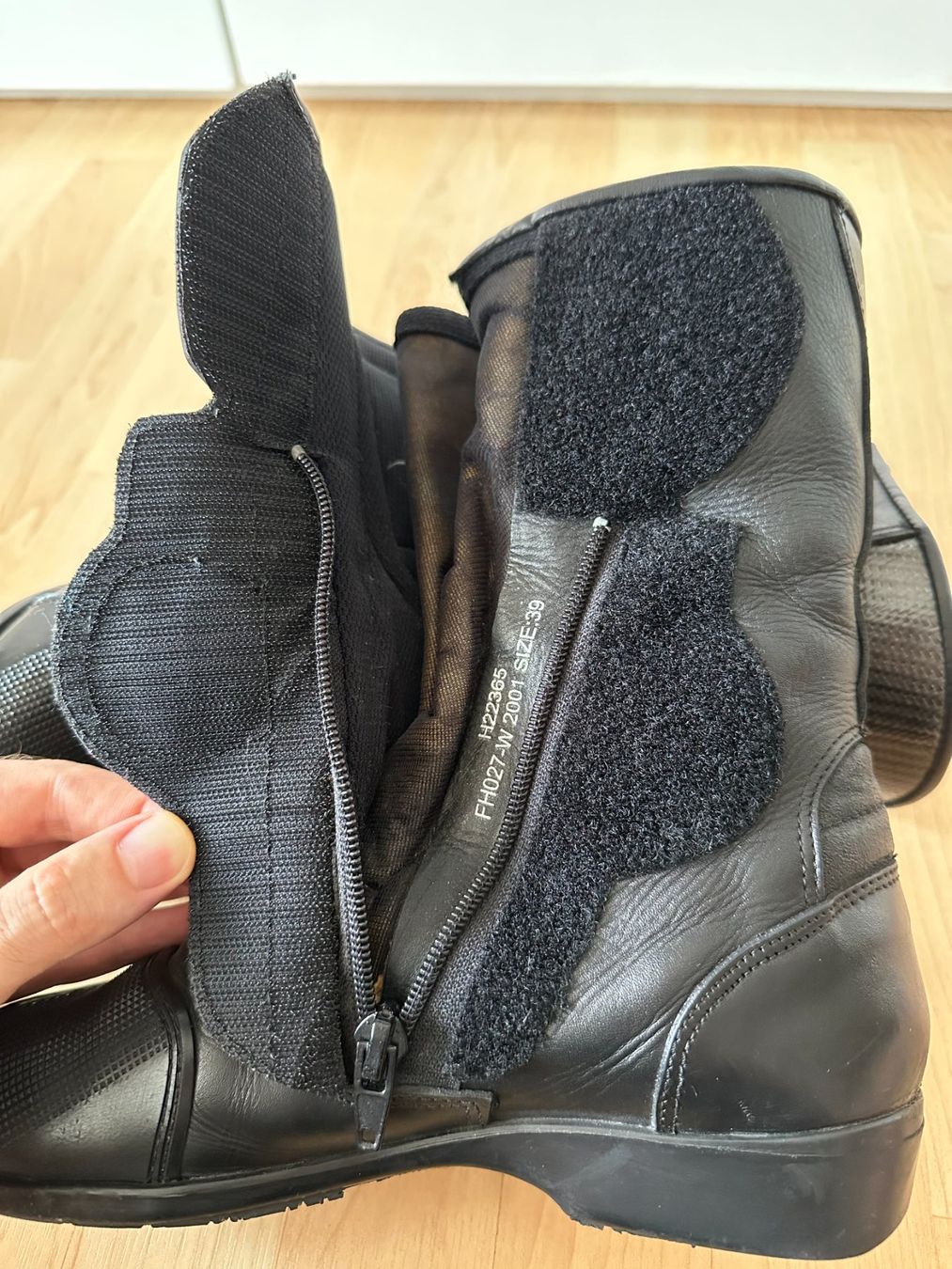 Scarpe da donna: Motorradstiefel – Usato da Mels venduto da FinSz93 4