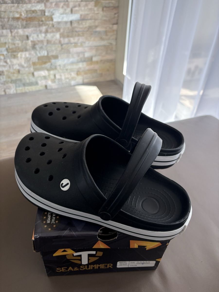 Scarpe da uomo: Schwarze Sommer Clog Gr.40 – Nuovo e nell'imballaggio originale da Glattpark(Opfikon) venduto da Opfikon66