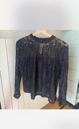 Schwarze Spitzenbluse von Vero Moda, Grösse 40