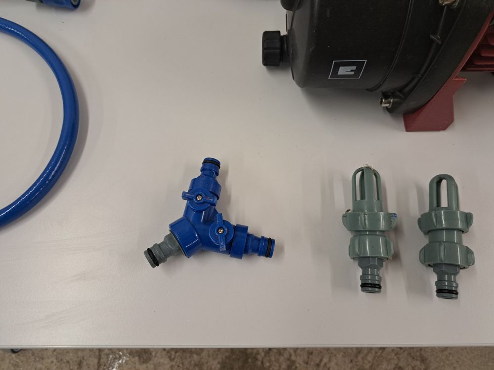 Gartenpumpe mit Schlauch + Zubehör Wasserpumpe Kaufen auf Ricardo