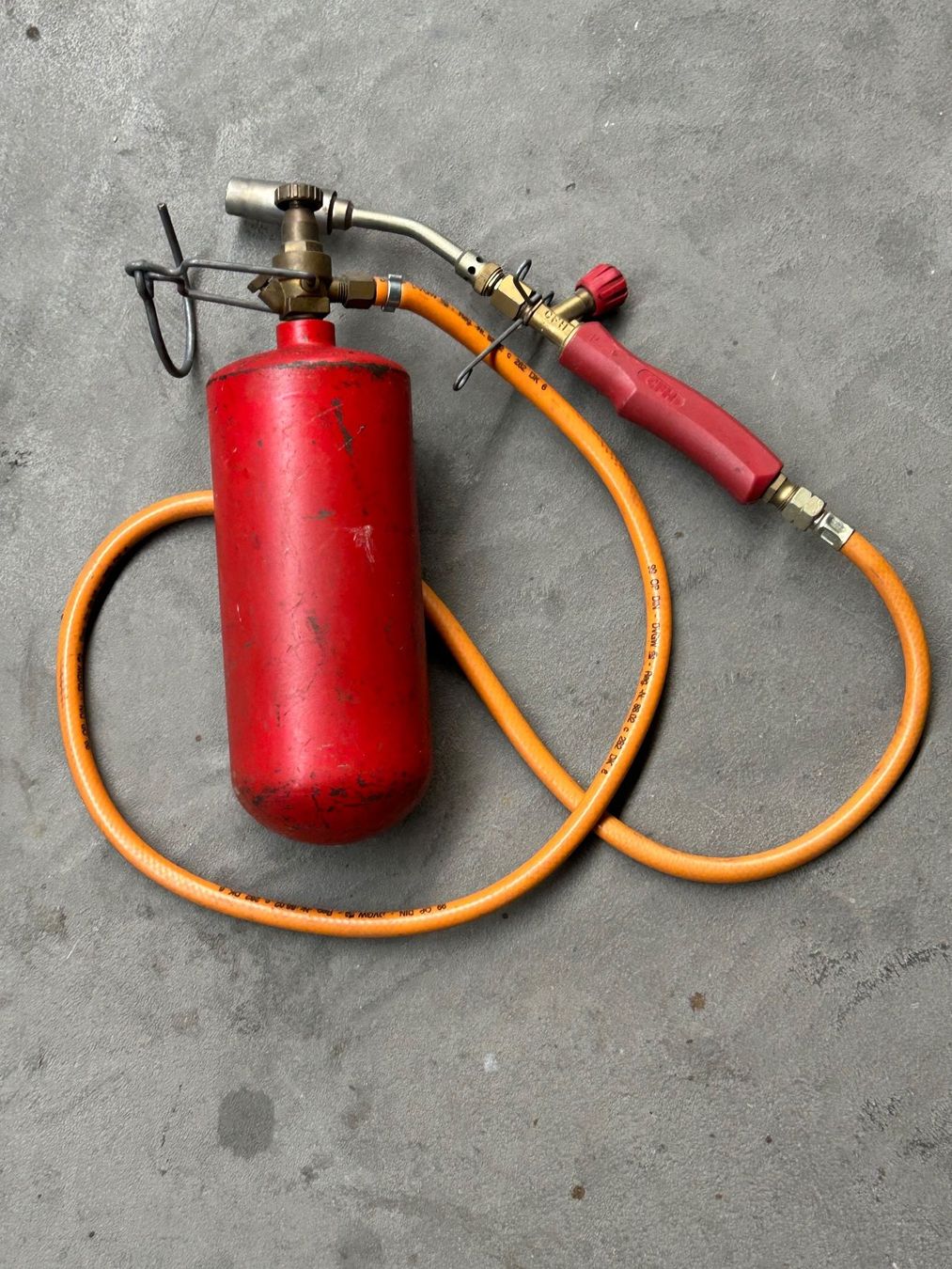Löten & Schweissen: CFH Lötbrenner mit Gasflasche – Gebraucht aus Etzelkofen von Botti50 5