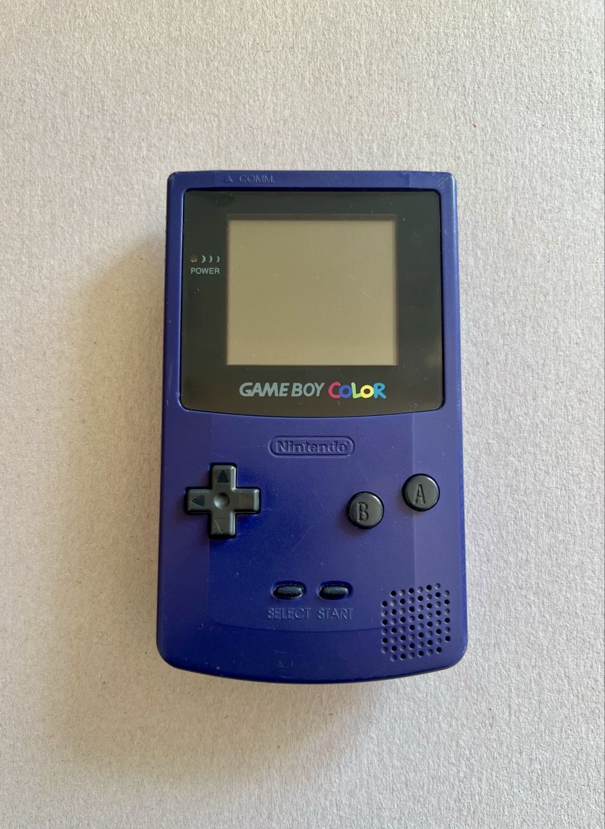 Nintendo Konsolen: Gameboy Color Grape Violet – Gebraucht aus Lausanne von Polokus