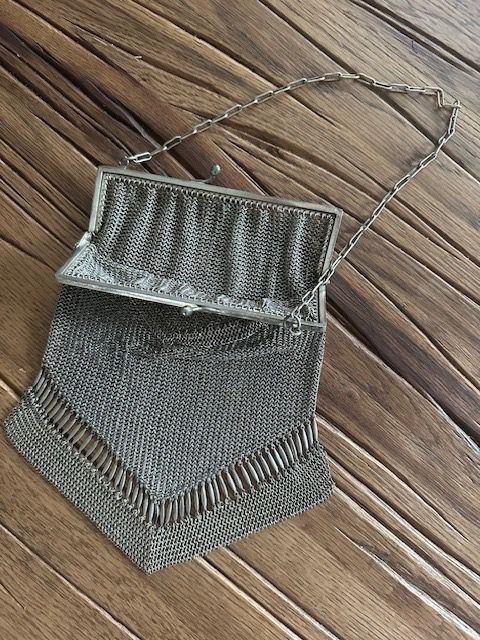 Borse da donna: Tracht, Trachtenhandtasche, Silber – Usato da Hindelbank venduto da vey_t 4