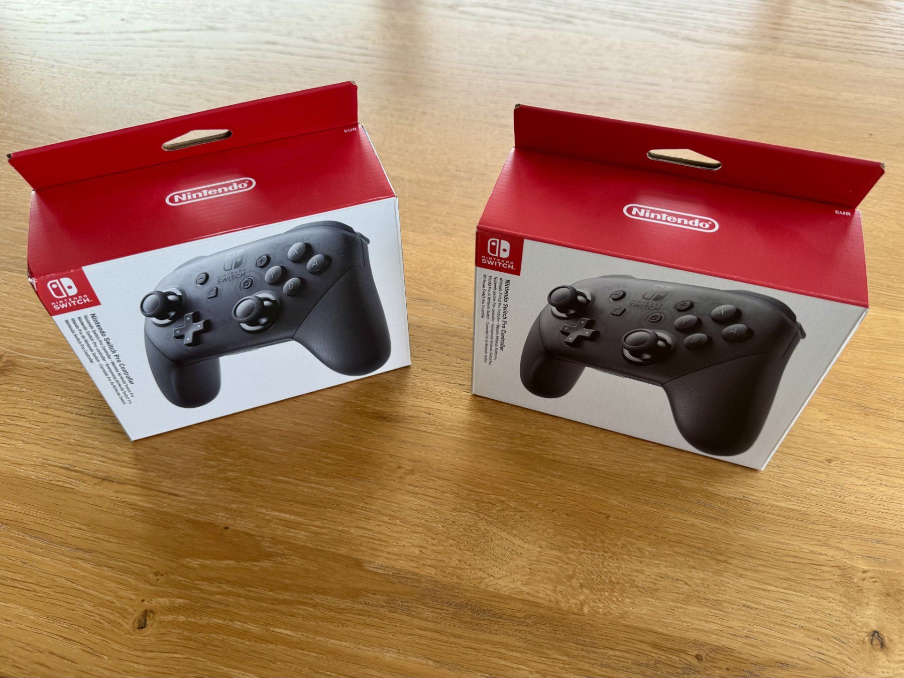 Nintendo Manettes: 2 Nintendo Switch Pro Controller + boîtes – D'occasion à Yverdon-les-Bains par big_eddy 6