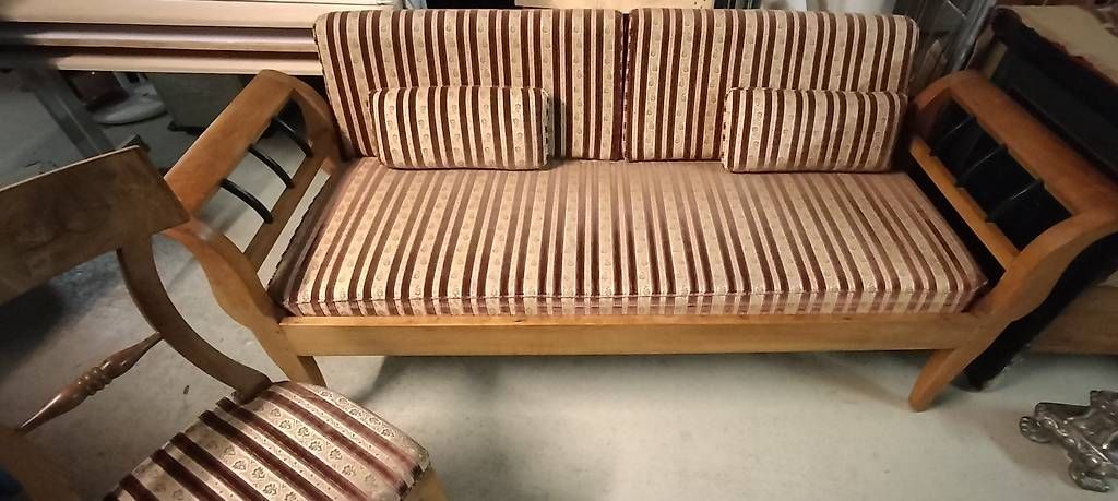 Divani: Biedermeier Sofa/Liege mit Stuhl – Usato da Steinach venduto da Tsgweh 2
