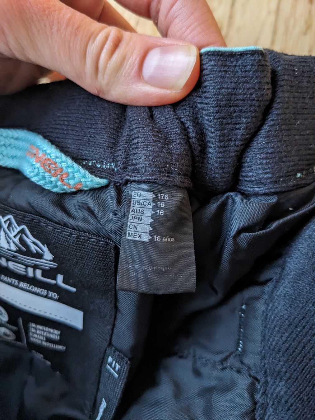 O'Neill Pantaloni: O Neill Skihose Gr. 176 – Usato da Lengnau AG venduto da Nathi88 3