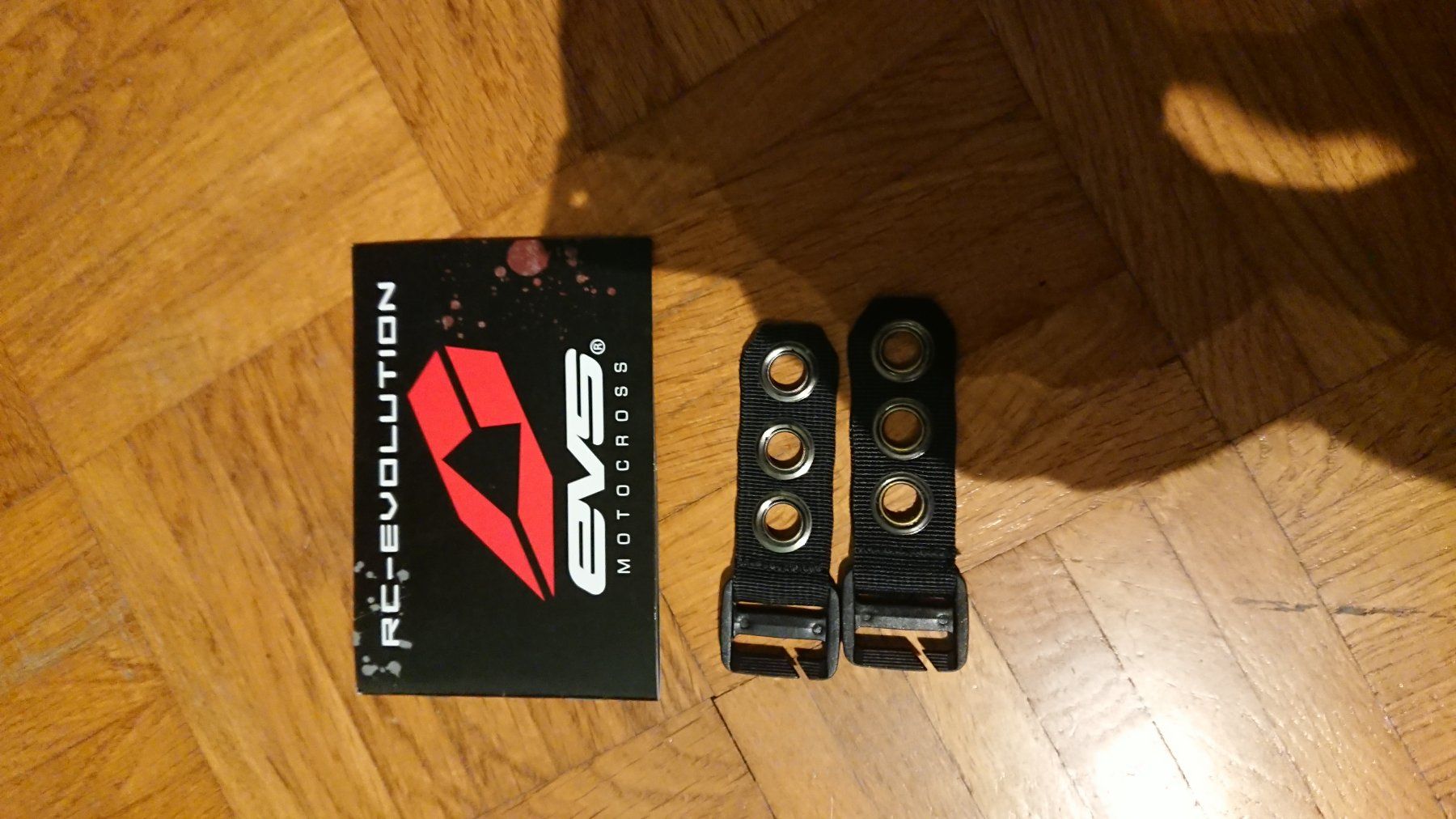 Protections: Nackenschutz EVS RC-EVOLUTION – Neuf (Voir description) à Wilderswil par Gleiter 1