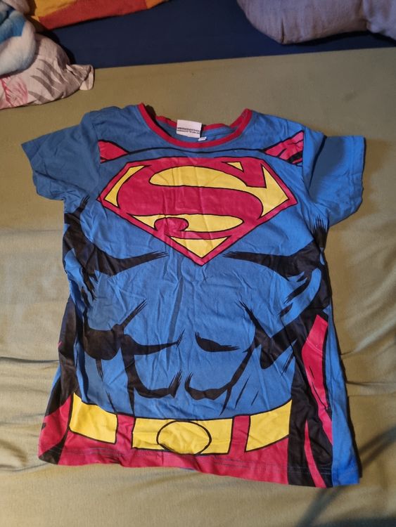 T-shirt: Superman T Shirt gr 146 – Usato da Herzogenbuchsee venduto da rundundblau01