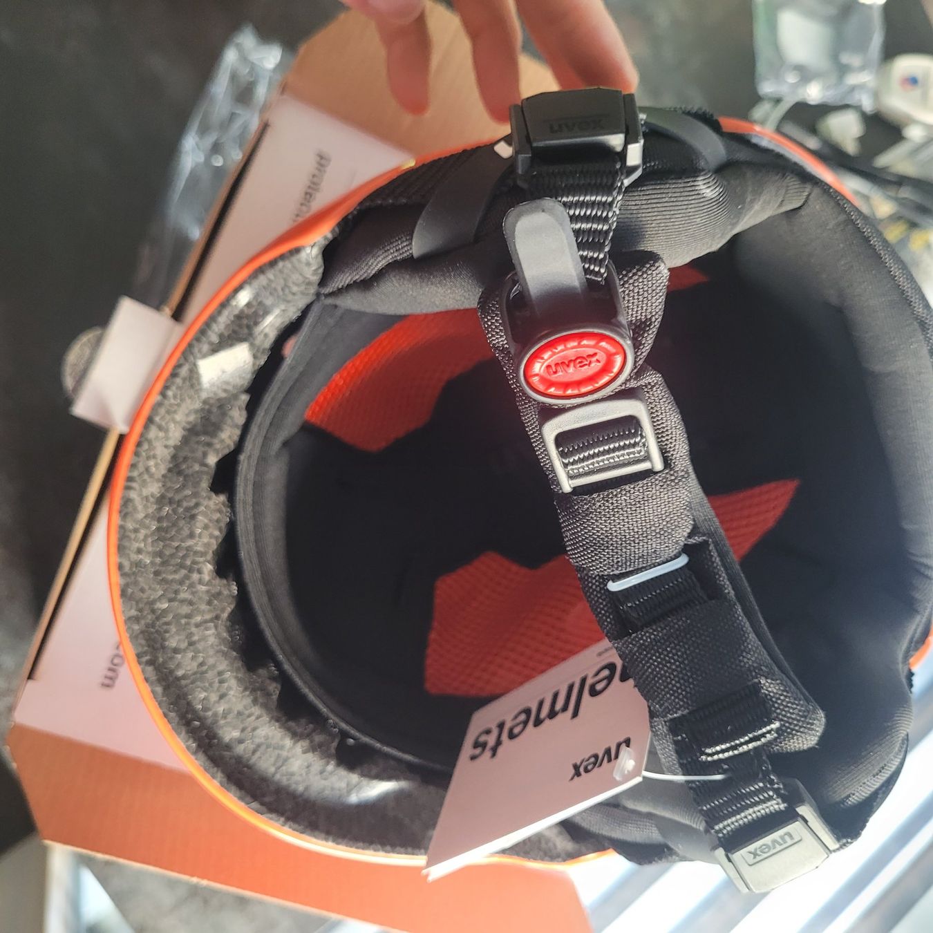 Uvex Caschi: NEU in Originalpackung Skihelm Grösse 46-50 cm – Nuovo e nell'imballaggio originale da Bremgarten b. Bern venduto da Marge7979 5