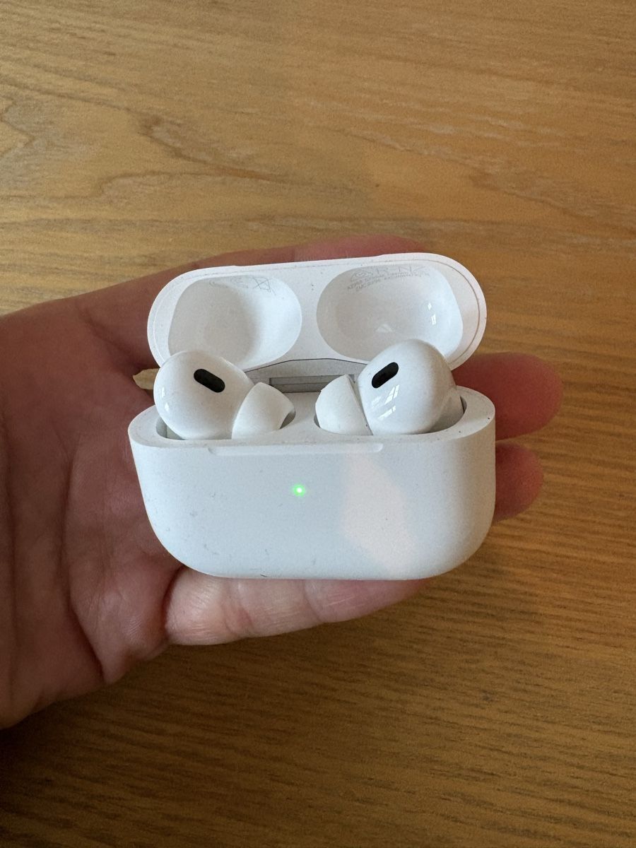 Apple Kopfhörer: Airpods Pro – Gebraucht aus Zürich von Menikm