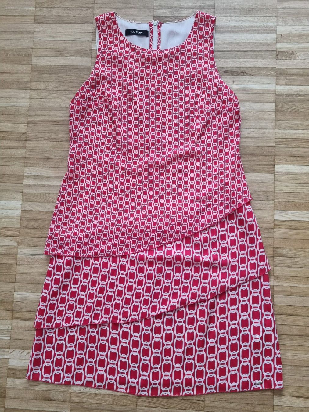 Kleider: Schönes Sommerkleid, Gr. 38/40 – Gebraucht aus Neftenbach von DanielaS01020304