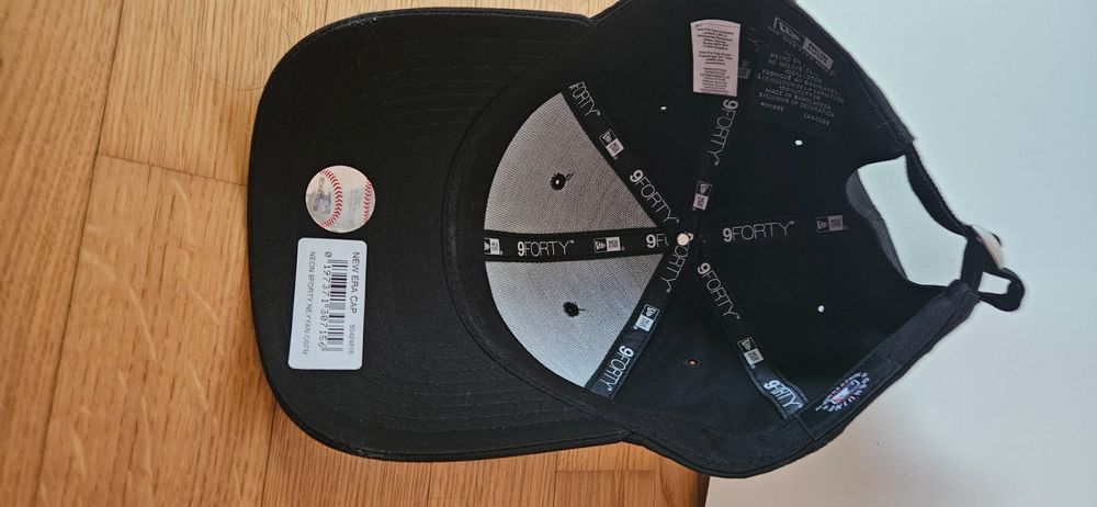 New Era Copricapi, berretti & cappellini: NEU Baseballkappe NY schwarz/grün OneSize – Nuovo e nell'imballaggio originale da Zweidlen venduto da Shubli 3
