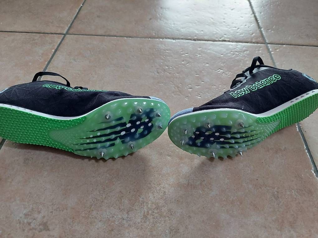 Herrenschuhe: Chaussures d'athlétisme à pointes – Gebraucht aus Vollèges von bru_18_vol 1