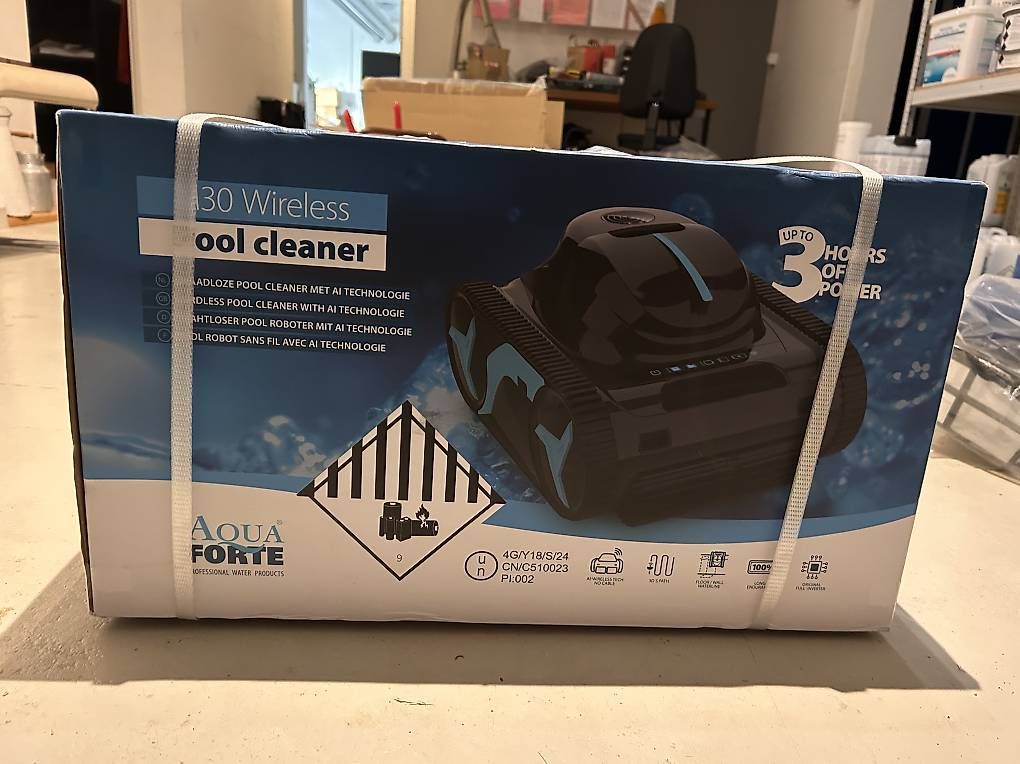 Accessori per Piscine: Robot Aquaforte M30 – Nuovo e nell'imballaggio originale da Neuchâtel venduto da zib_lzs8 3