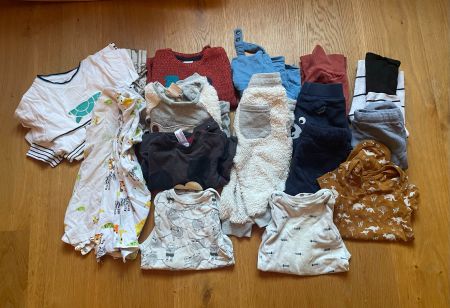 Kleiderpaket Jungen Grösse 80
