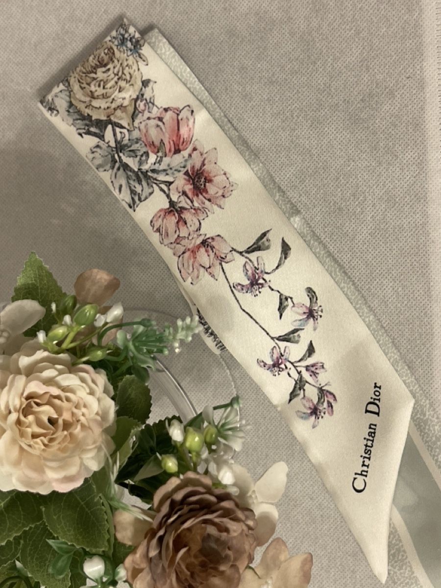 Foulards & écharpes: Dior Mitzah Tuch  – Neuf (Voir description) à Pfäffikon ZH par Maki_zuerich