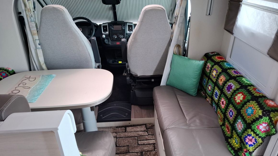 Chausson Camping Fahrzeuge: Wohnmobil Chausson 718 XLB – Gebraucht aus Lengnau BE von Truemps 3