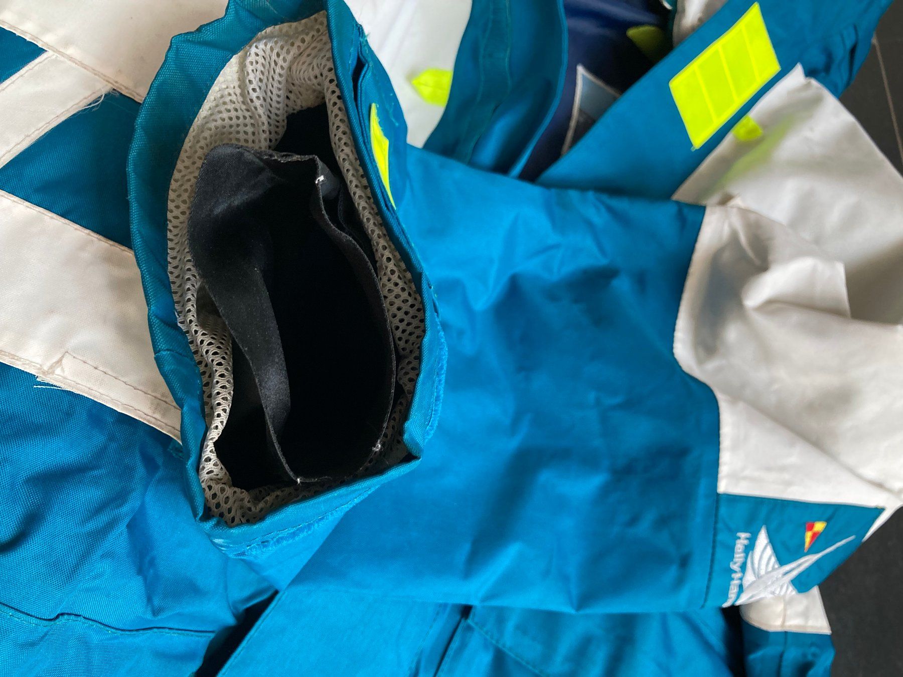 Costumes: Allwetteranzug Segelboot Helly Hansen – D'occasion à Neftenbach par Janusch01 4