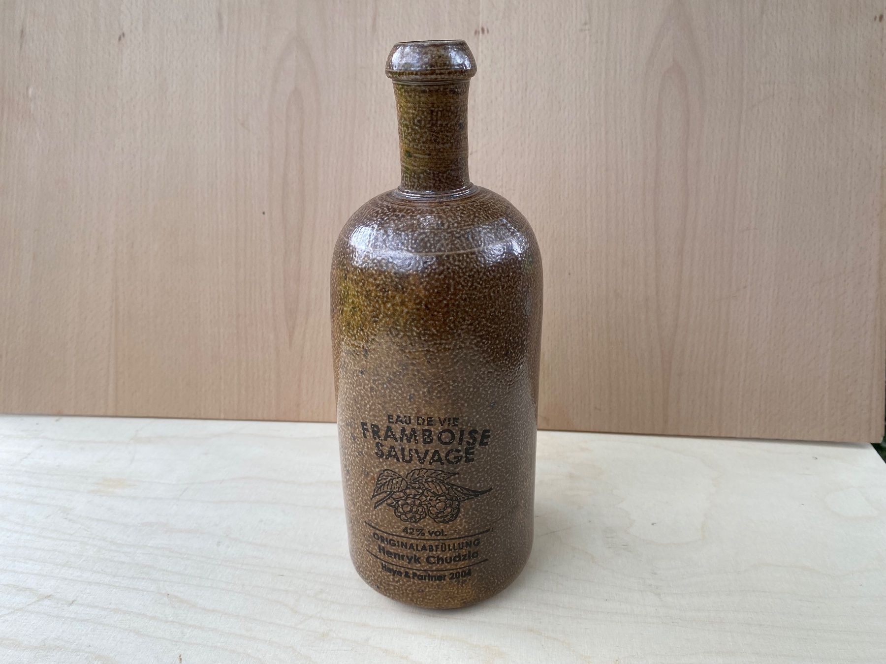 Altro: schöne alte Himbeerschnaps-Flasche aus Ton – Usato da Feldbach venduto da Olive1