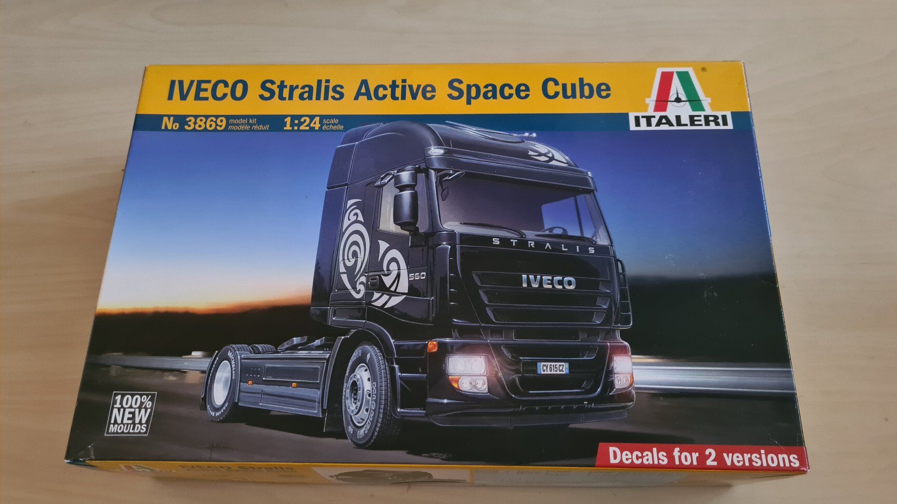 Italeri Kit di modellismo & Modellini statici: 1:24 Iveco Stralis Active Space Cube - Italeri 3869 – Usato da Bassersdorf venduto da jackbmw