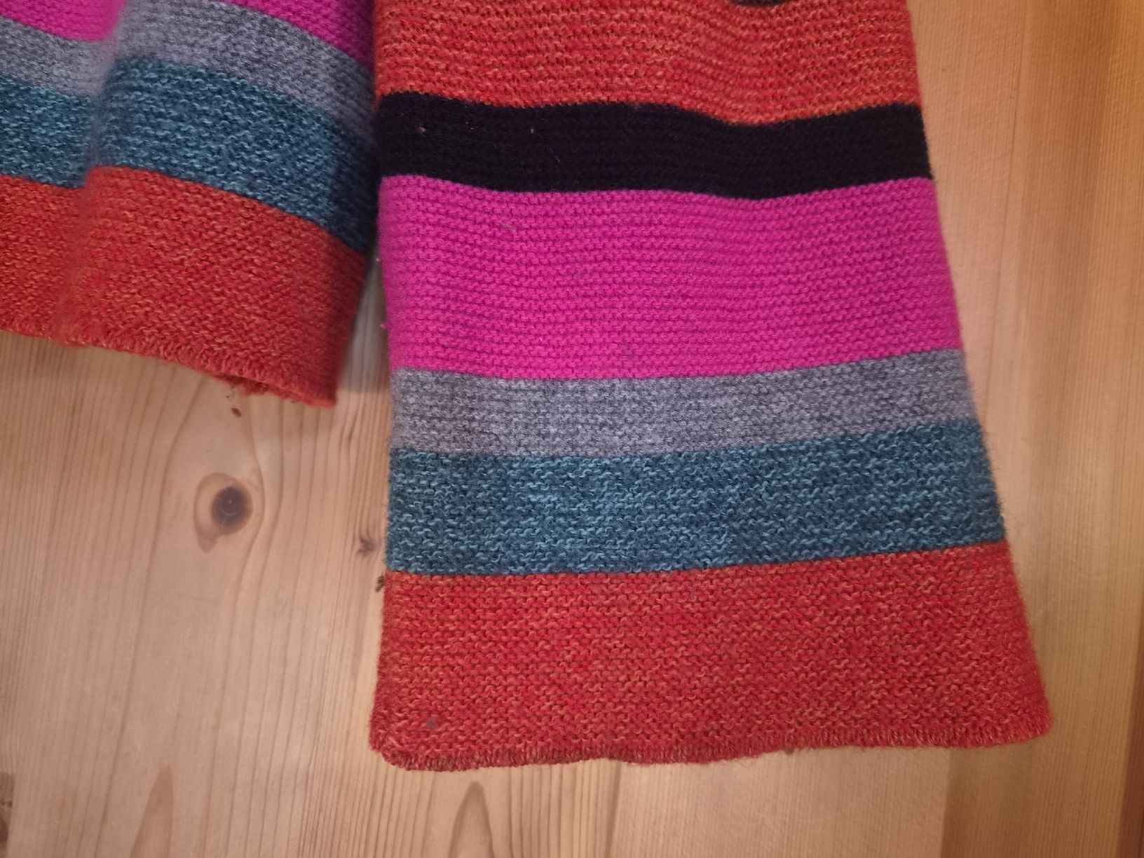 Kookai Pullover & Sweatshirts: Strickpullover Kookaï Gr 1 gestreift Trompetenärmel Mängel – Defekt aus Wattwil von tannenmeise73 3