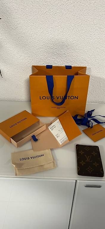 Louis Vuitton Altro in  Abbigliamento & Accessori: Louis Vuitton Monogram Kreditkartenhalter – Nuovo e nell'imballaggio originale da Wangen ZH venduto da alexia022