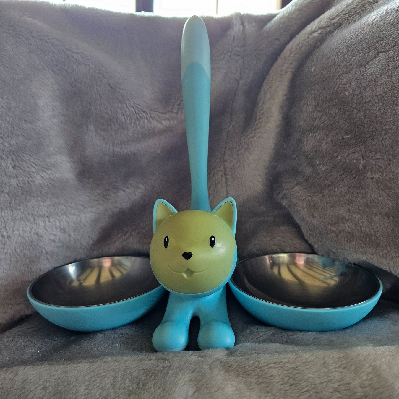 Alessi Ciotole: Gamelle pour chat Alessi - blue turquoise – Usato da Bullet venduto da liowus77