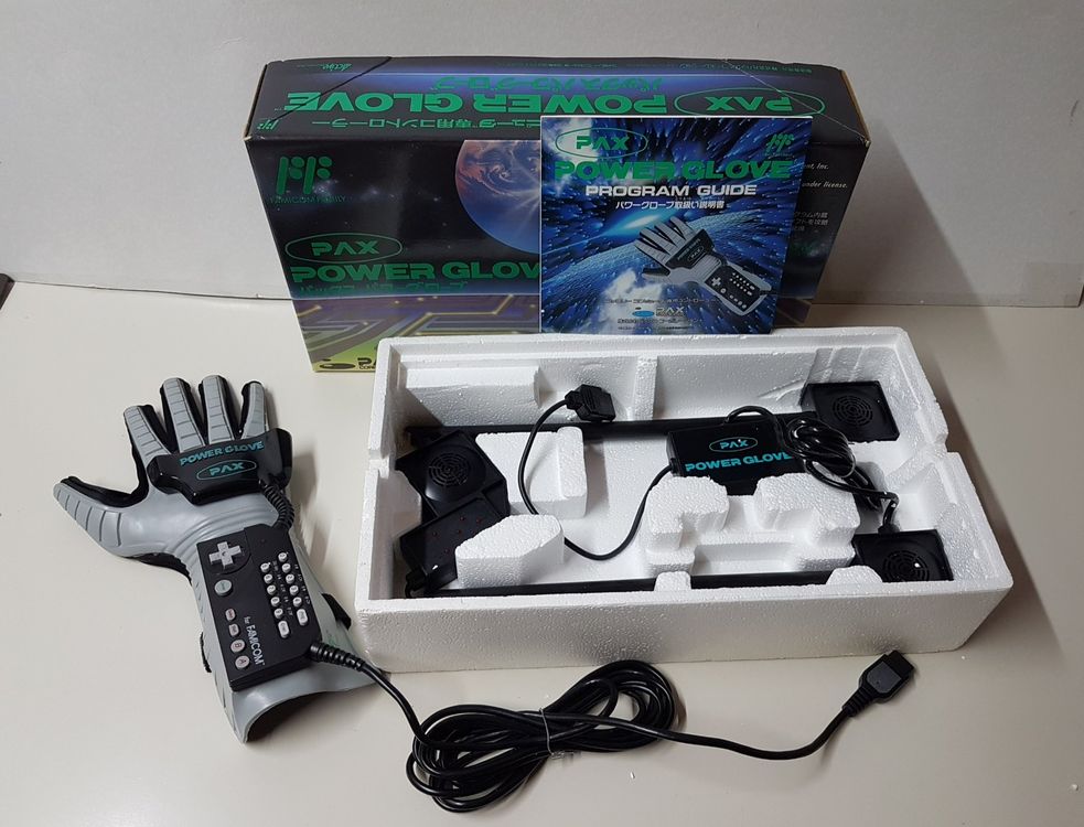Manette Power Glove Pour Nintendo NES/Famicom - Avec Boîte Et Manuel, Occasion