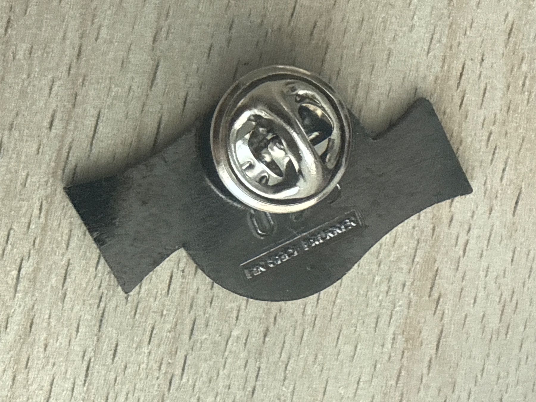 Plaketten & Abzeichen: Pin Schweiz Estland – Gebraucht aus Glattbrugg von Schweigmatt 1
