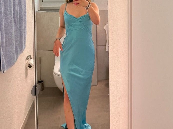 Vestiti: Nicholas Satin Abendkleid – Nuovo (secondo la descrizione) da Uetikon am See venduto da sop_2ylg 1