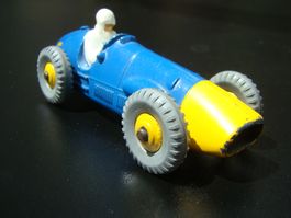Dinky Ferrari Racing Car Nr 234 gelb blau Nr 5 selten alt