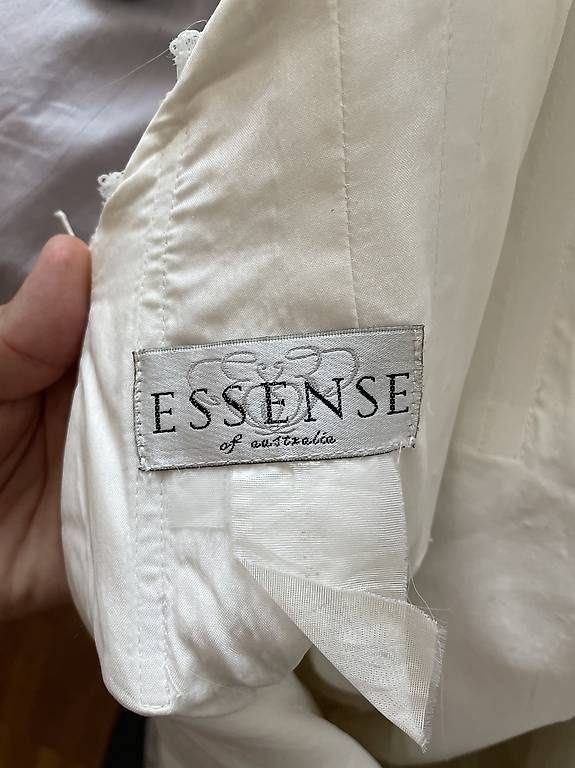 Kleider: Hochzeit Kleid in Top Zustand  – Gebraucht aus Zürich von sabrina.22