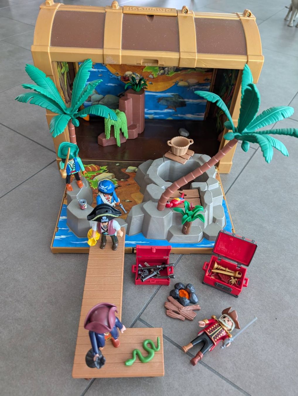 Playmobil Spielzeuge: Kombination aus 5(!) Playmobil Sets – Gebraucht aus Fislisbach von and_zg6c 4