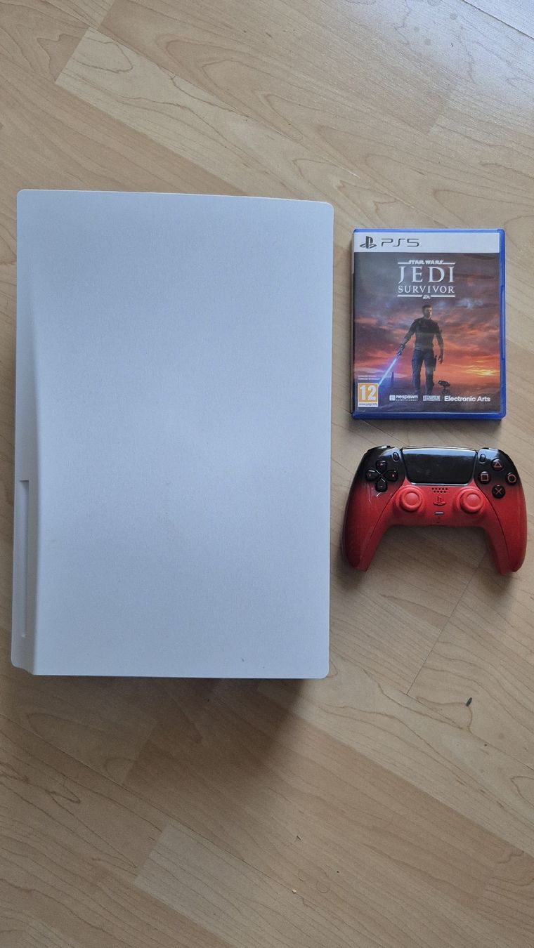 Sony Consoles: Sony PlayStation 5 Console with Game and Controller – D'occasion à Schlieren par nik_w9qz
