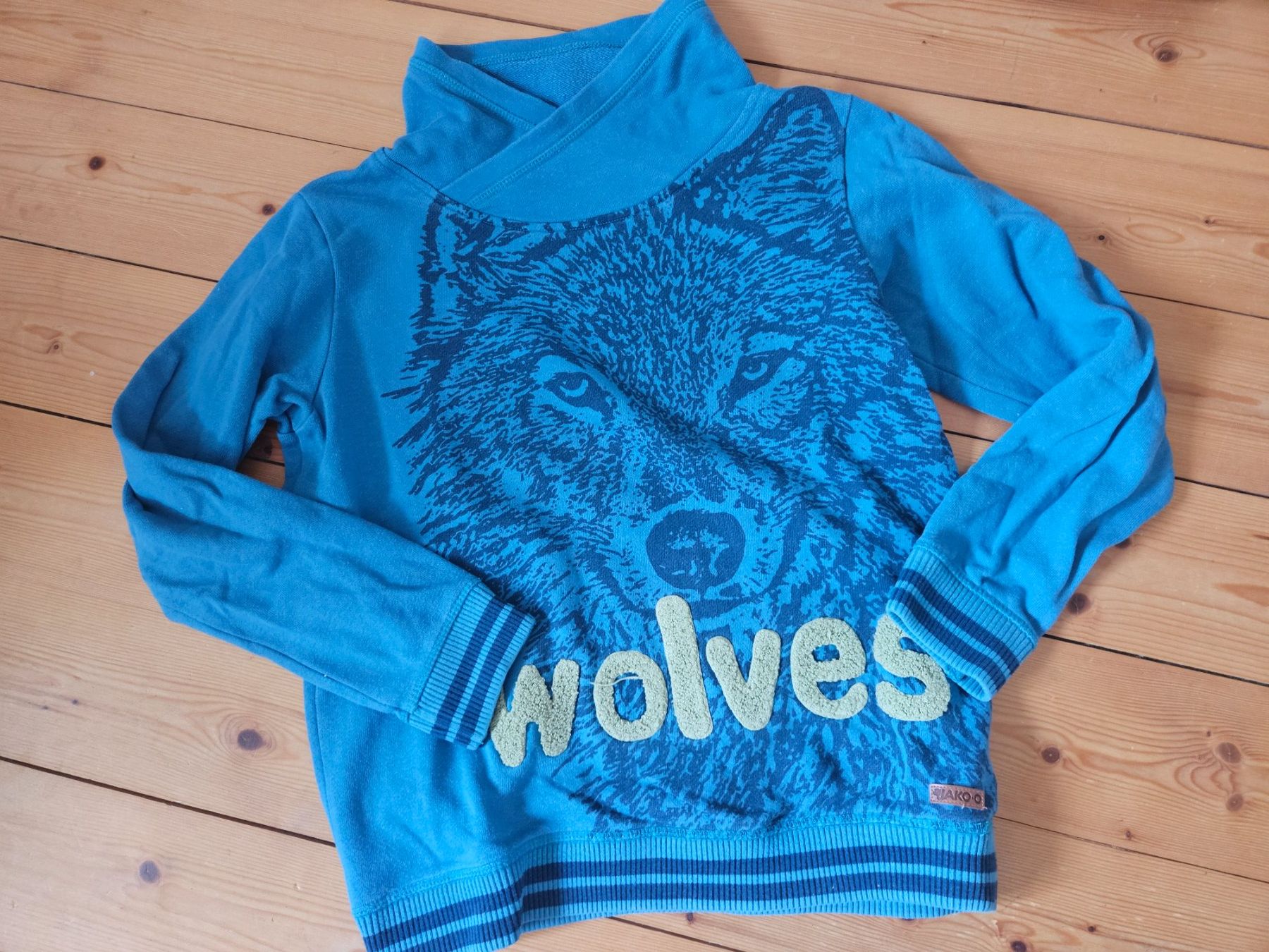 Jako-O Pullover & Sweatshirts: Toller Jako-o Wolfspulli 140 – Gebraucht aus Rifferswil von fle_5nqr