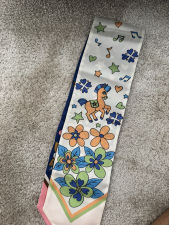 Foulard Gucci seta motivo floreale condizioni usate