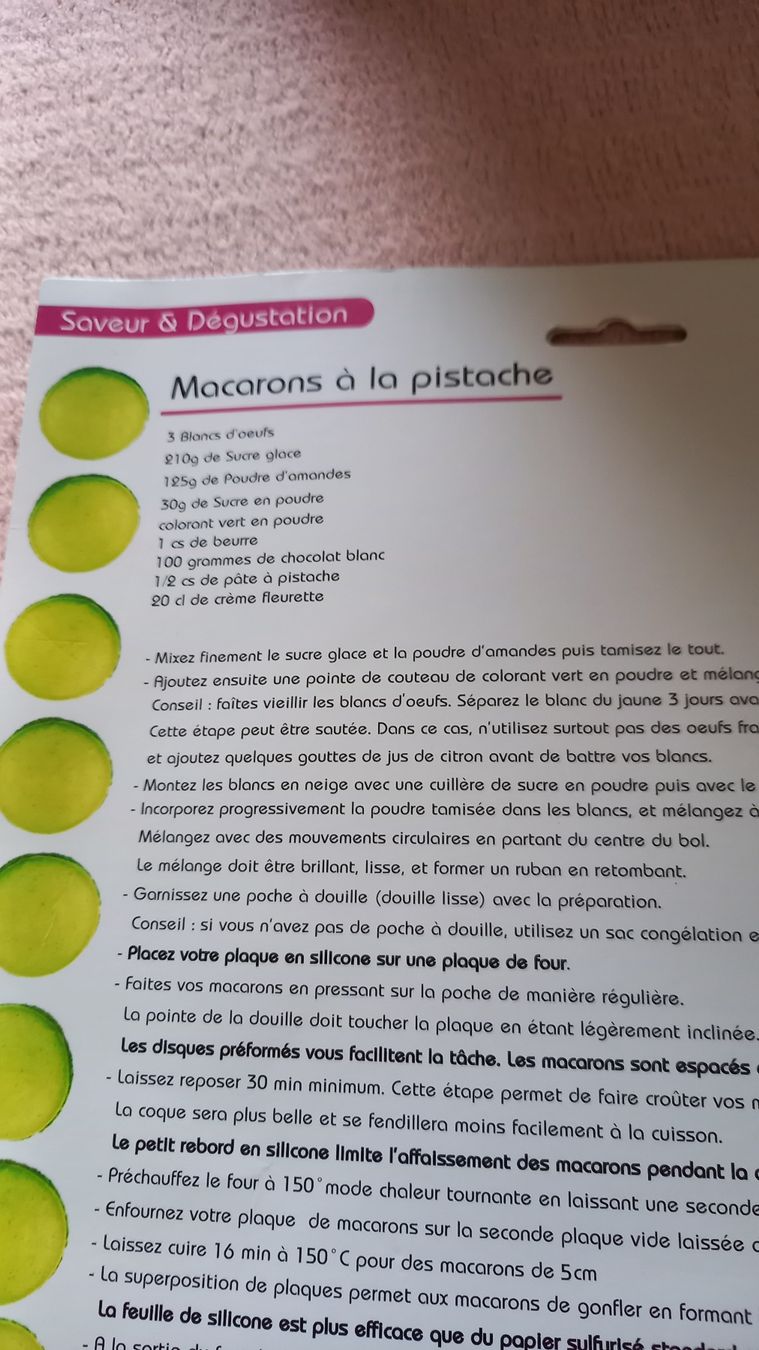 Teglie da forno: Feuille de cuisson silicone, disques macarons - Neuf! – Nuovo (secondo la descrizione) da Yverdon-les-Bains venduto da Monique6 3