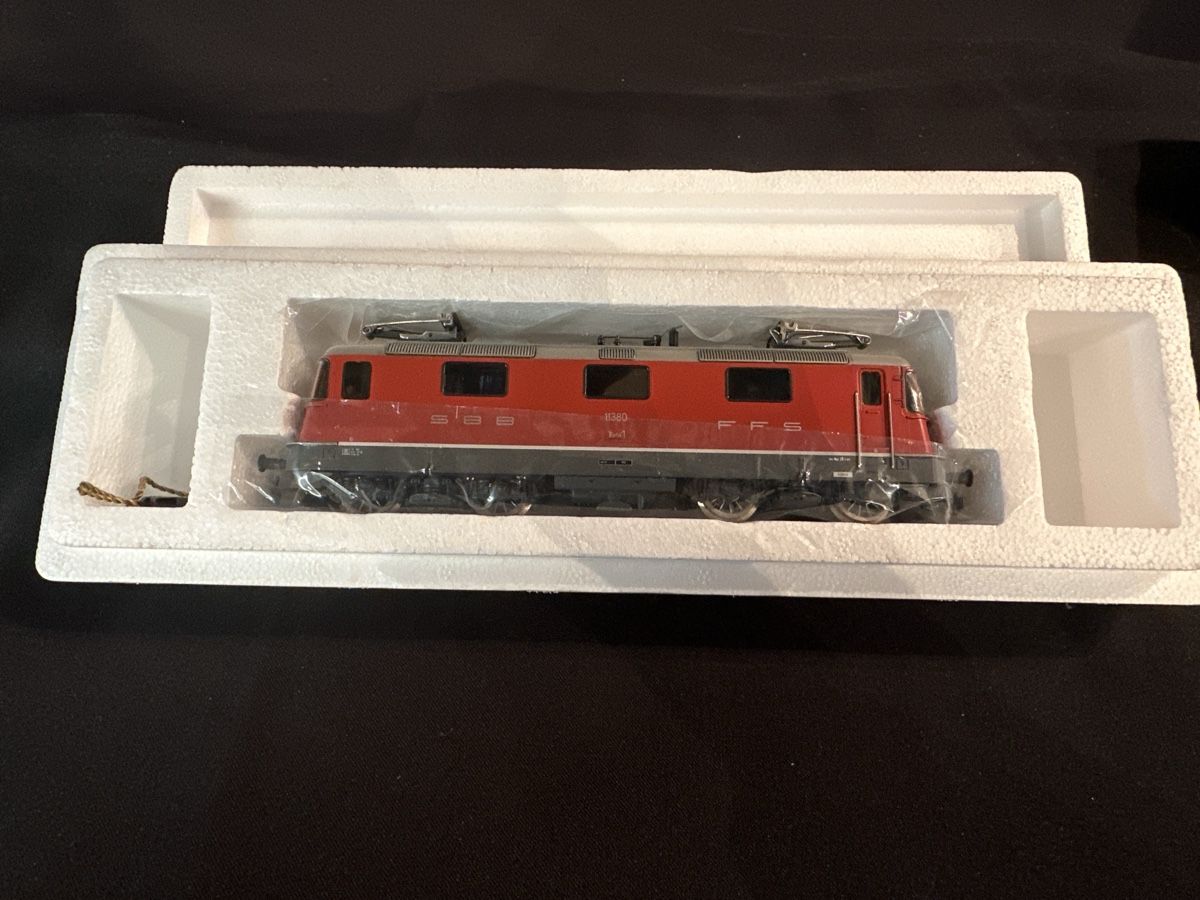 Hag Modellini di ferrovie: HAG Lokomotive Re 4/4 – Usato da Russikon venduto da Pedro20 2
