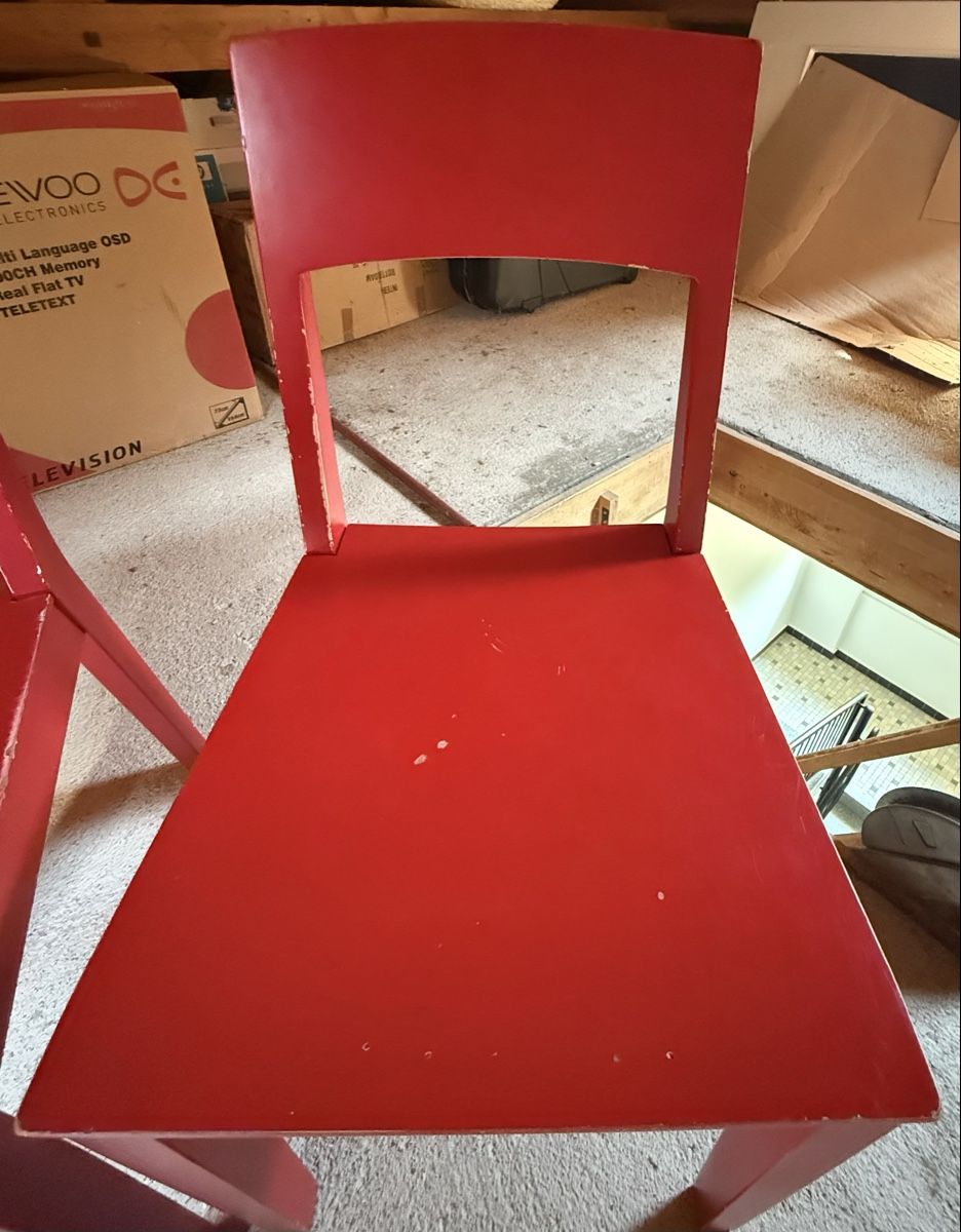 Sedie: Chaise rouge design 2 pièces – Usato da Henniez venduto da Pichurri 2