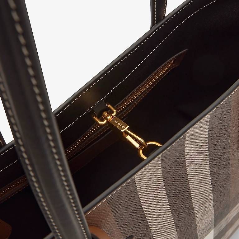 Borse da donna: Burberry Shopper Tasche Braun – Usato da Dübendorf venduto da alysa02 2