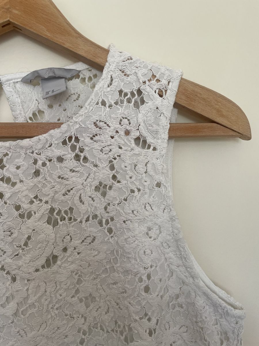 H&M Top: Top blanc en dentelles – Usato da Martigny venduto da Lea_lucci 1