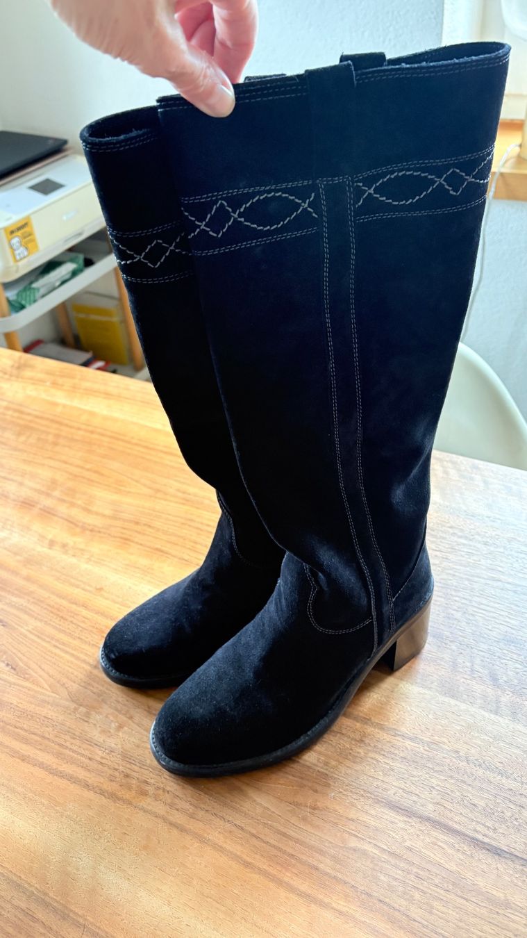 Ash Damenschuhe: Wunderschöne Wildlederboots von Ash, 38 – Neu (gemäss Beschreibung) aus Herrliberg von co__6gg6 1