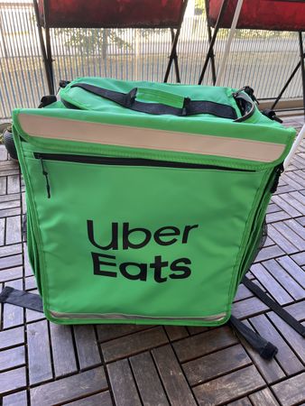 Sac de livraison Uber Eats vert en bon état